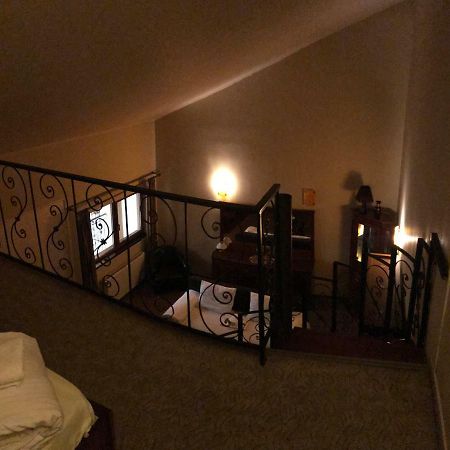 Hotel Cosmin 阿拉德 外观 照片