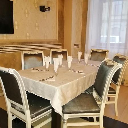 Hotel Cosmin 阿拉德 外观 照片