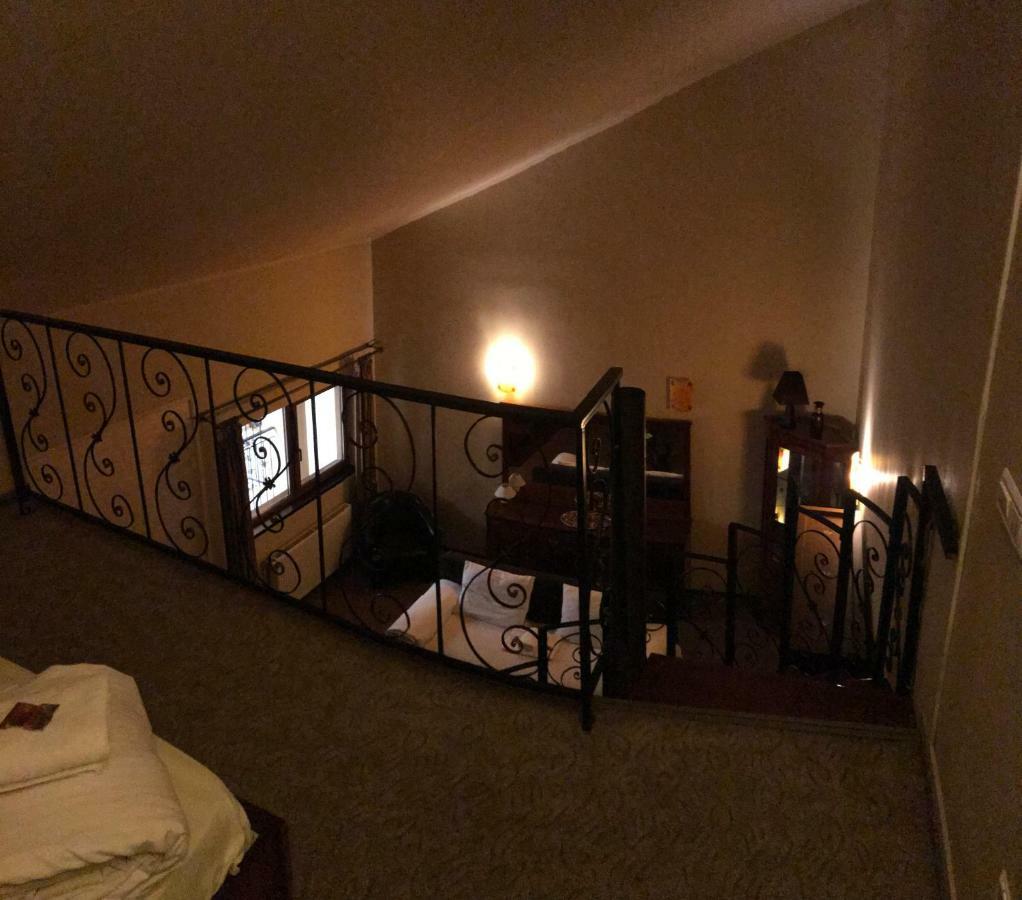 Hotel Cosmin 阿拉德 外观 照片